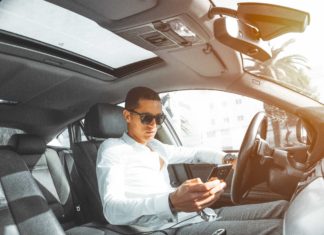 Minnesota Cracks Down on Cellphone Use While Driving